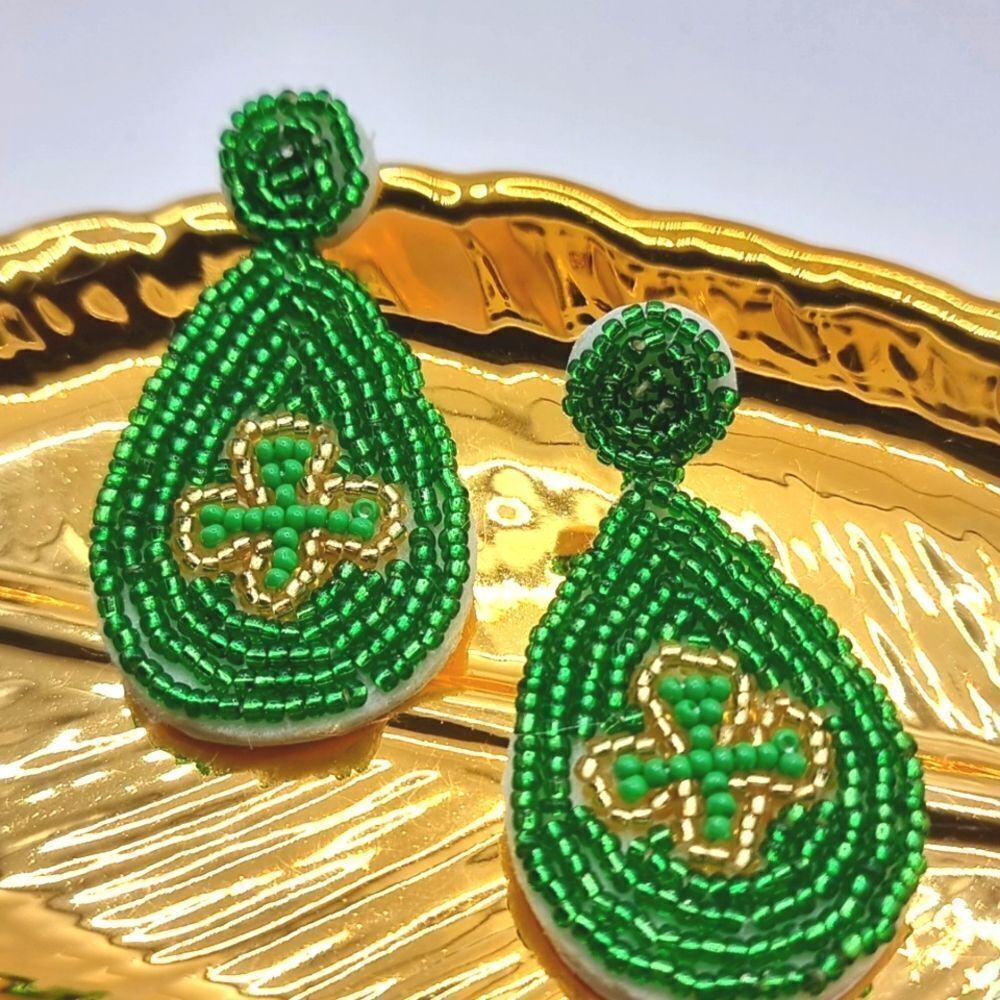 New Bling CLOVER exquisite glass seed bead water drop earrings